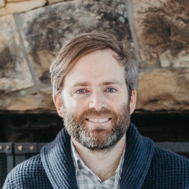 Andrew headshot